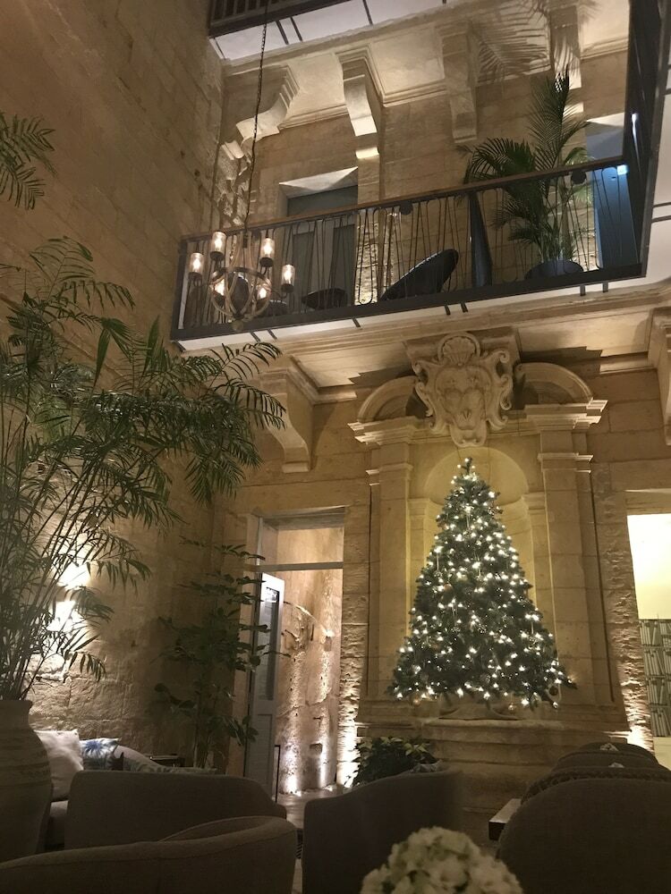 Hotel 66 Saint Pauls & Spa