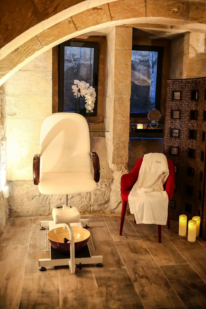 Hotel 66 Saint Pauls & Spa