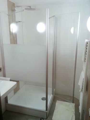 Hostal Hotel Gasthof Zum L�wen
