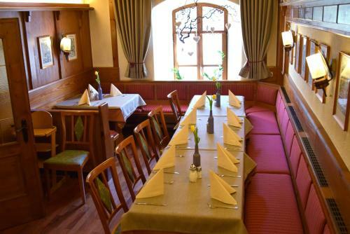 Hostal Hotel Gasthof Zum L�wen