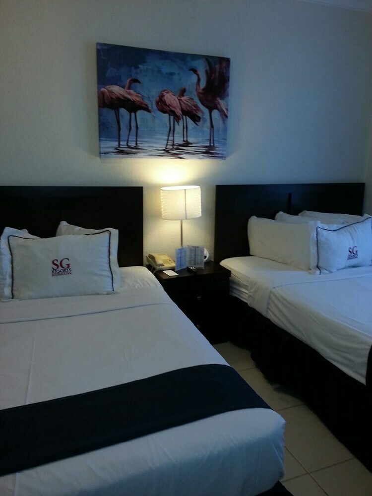 Apartamentos Hollywood Beach Resort- Large Studio Sleeps 4