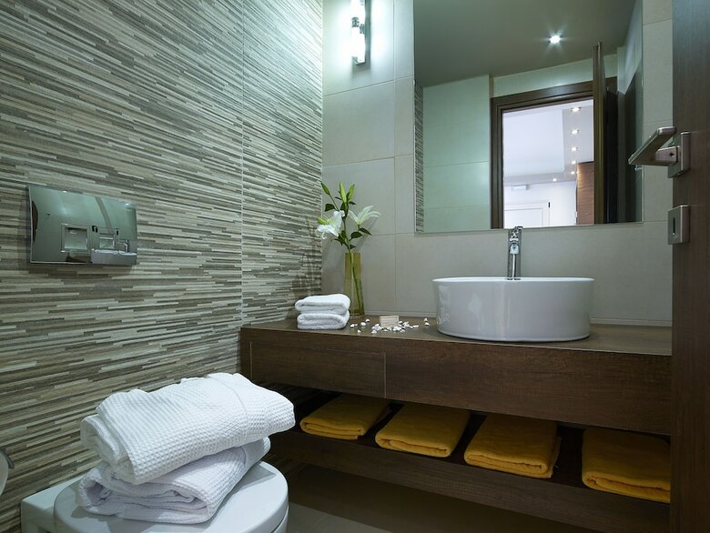 Aparthotel Elotis Suites