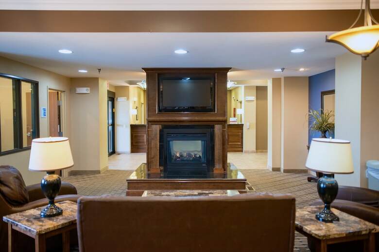 Hotel Holiday Inn Express Devils Lake