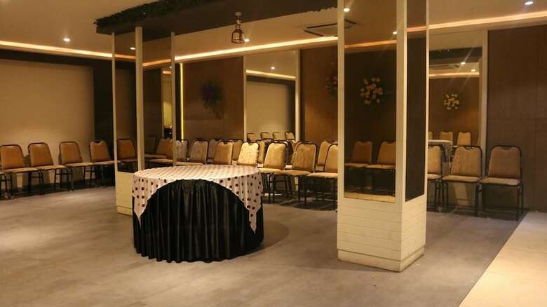 Hotel Bhagwati Park