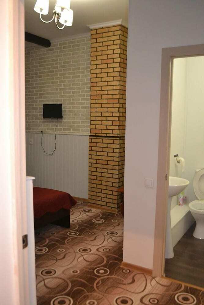 Hotel Mitinskaya 52