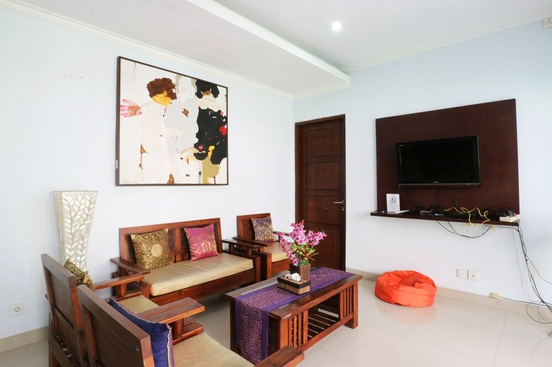 Hotel Pulasari Homestay & Villa