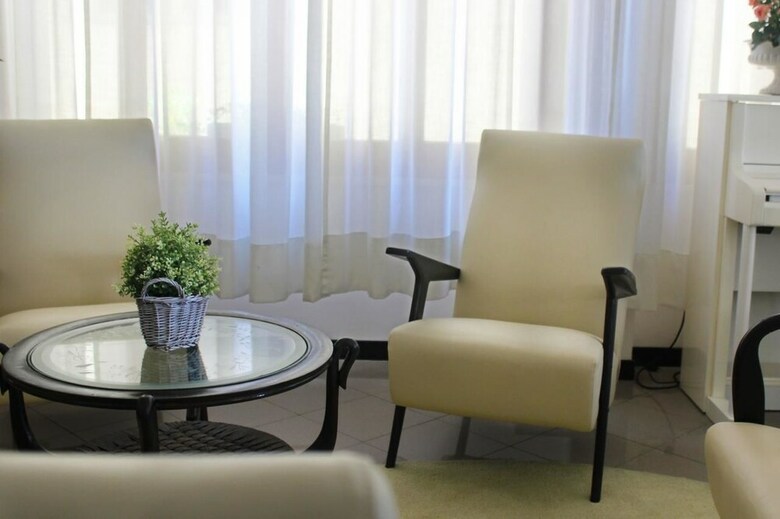 Hotel Lungomare Cattolica