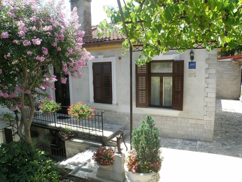 Apartamentos Villa Salona