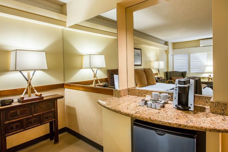 Hotel Paniolo At The Equus