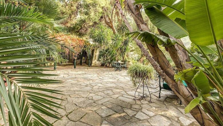 Villa Green Coral