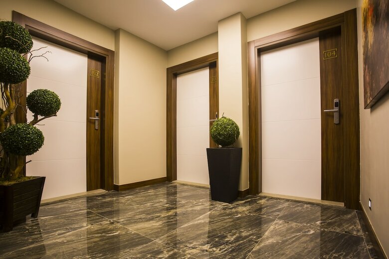 Maxuite Hotel In Home