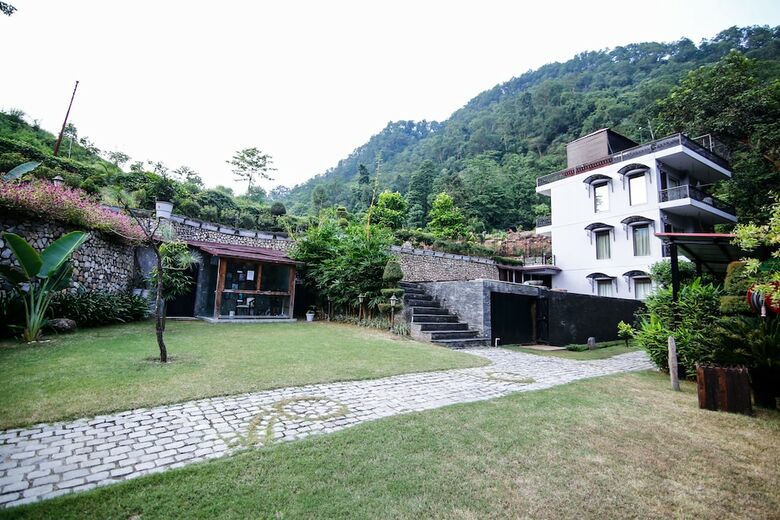 Hotel Shaantam Resorts & Spa