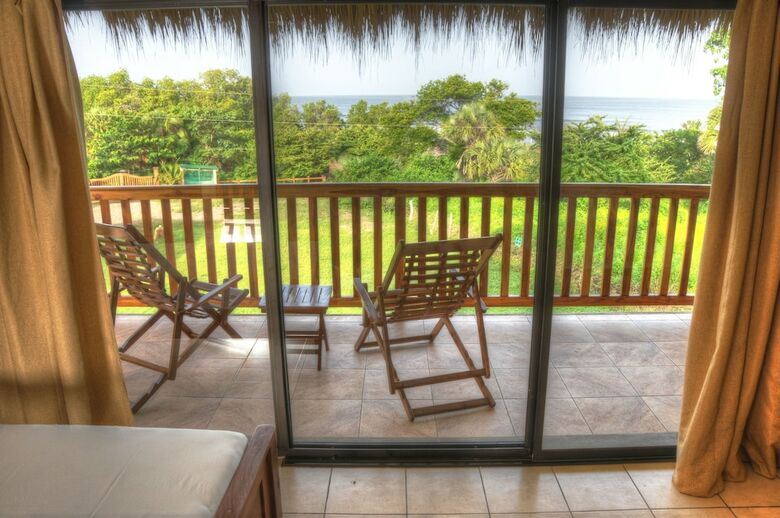 Las Palmeras Beach Hotel
