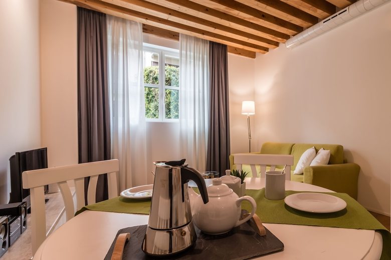 Apartamento Mazzoni 10 Modern Flat