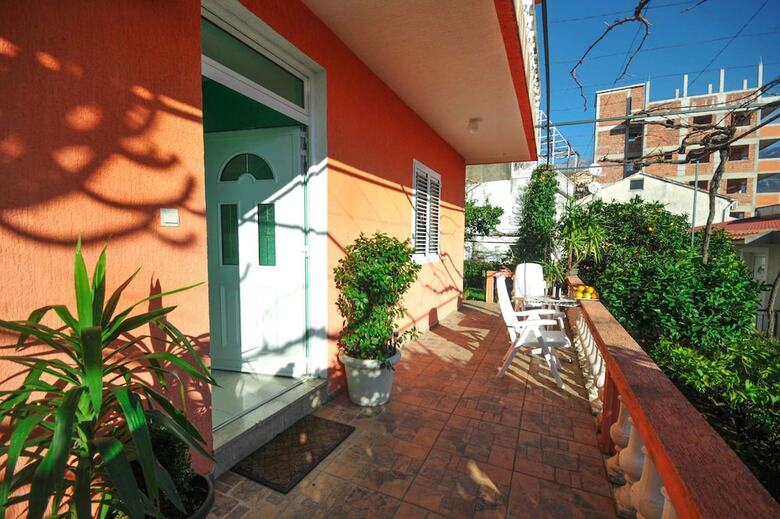 Jasmine Apartments