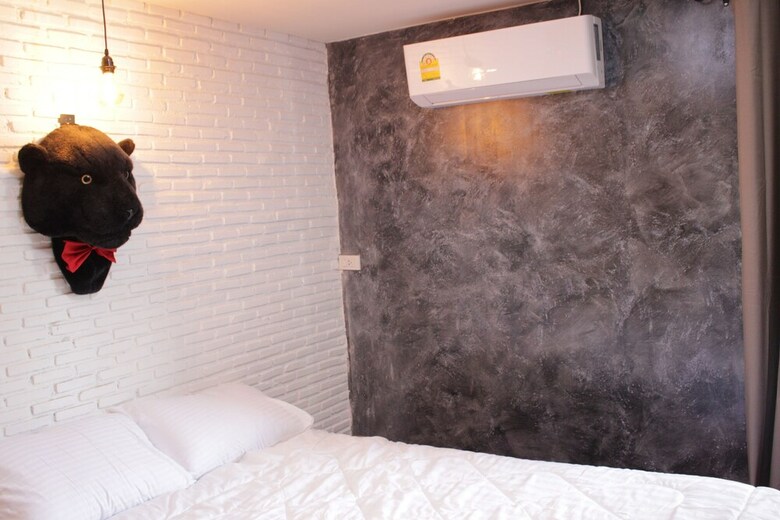 Hotel Patoey House