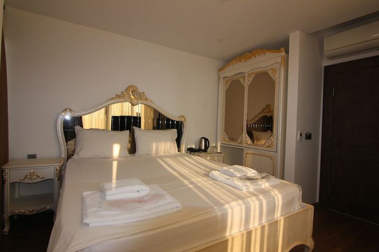 Hotel Pandora Suit Otel