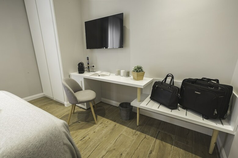 Colonna Luxury Suites