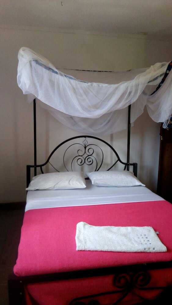 Posada Kitolie Home And Lodge