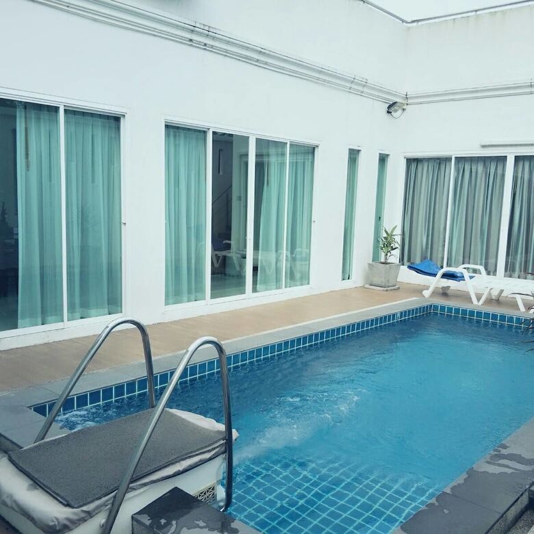 Holiday 3 Bed Room Tanode Villa