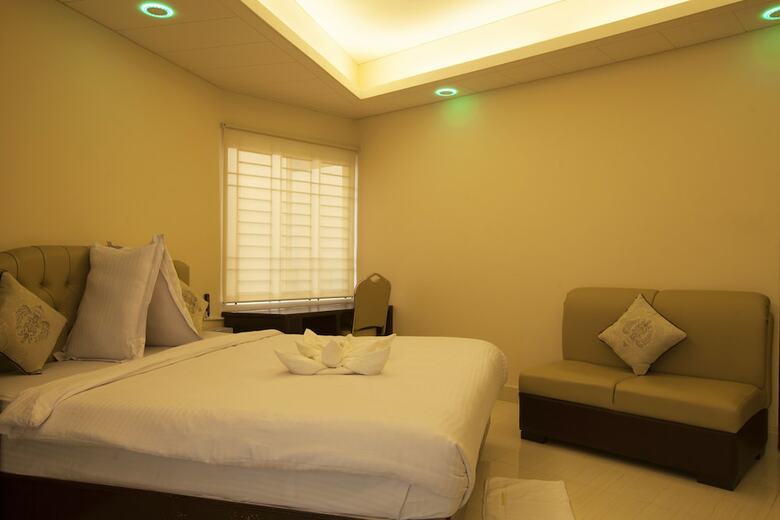 Hotel Exotica Sampan