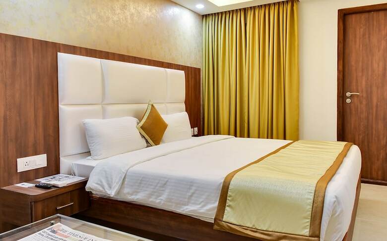 Hotel Holiday Residency