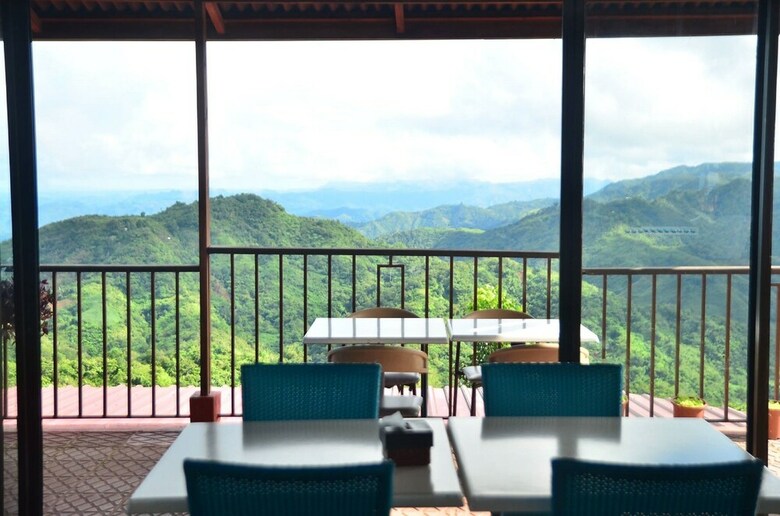 Hotel West 35 Eco Mountain Resort