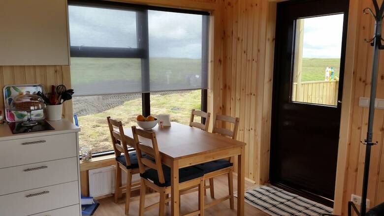 Hekla Cabin 1 Volcano And Glacier View