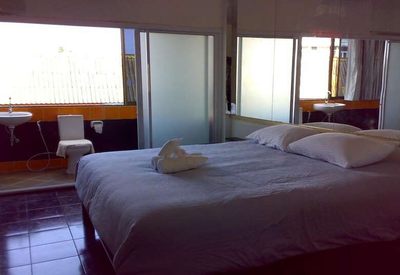 Hotel Moon House At Clock Tower