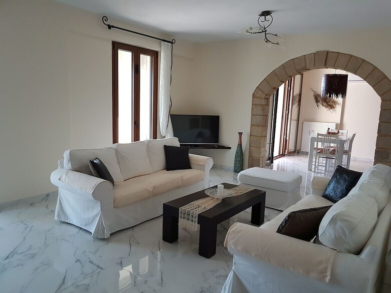 Onirozo Villa
