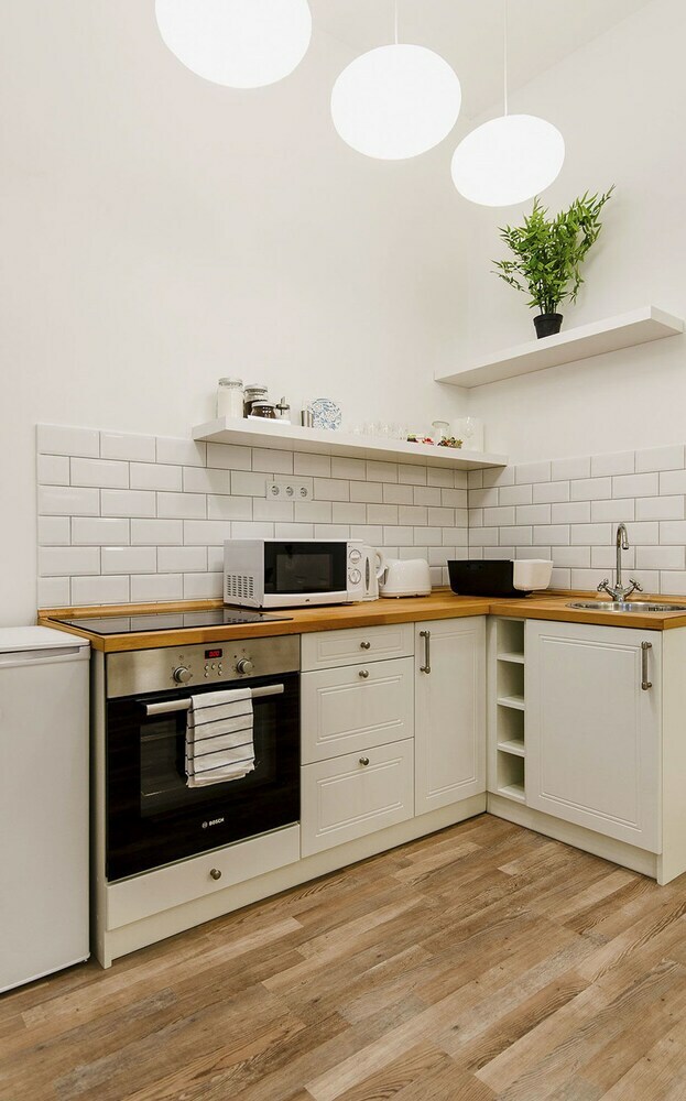 Clove Apartment
