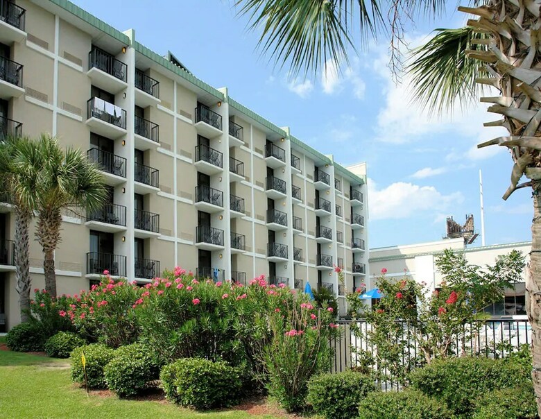 Hotel Riverwalk Inn & Suites