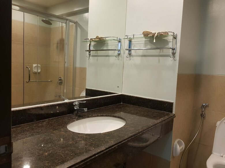 Outlook Ridge Residences