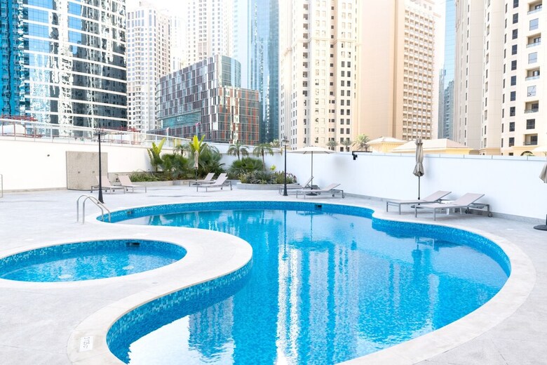 Luxury Staycation - Continental Tower