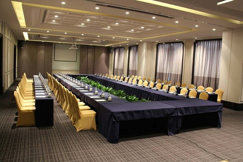 Wuhan Liantou Penisula Hotel & Resort