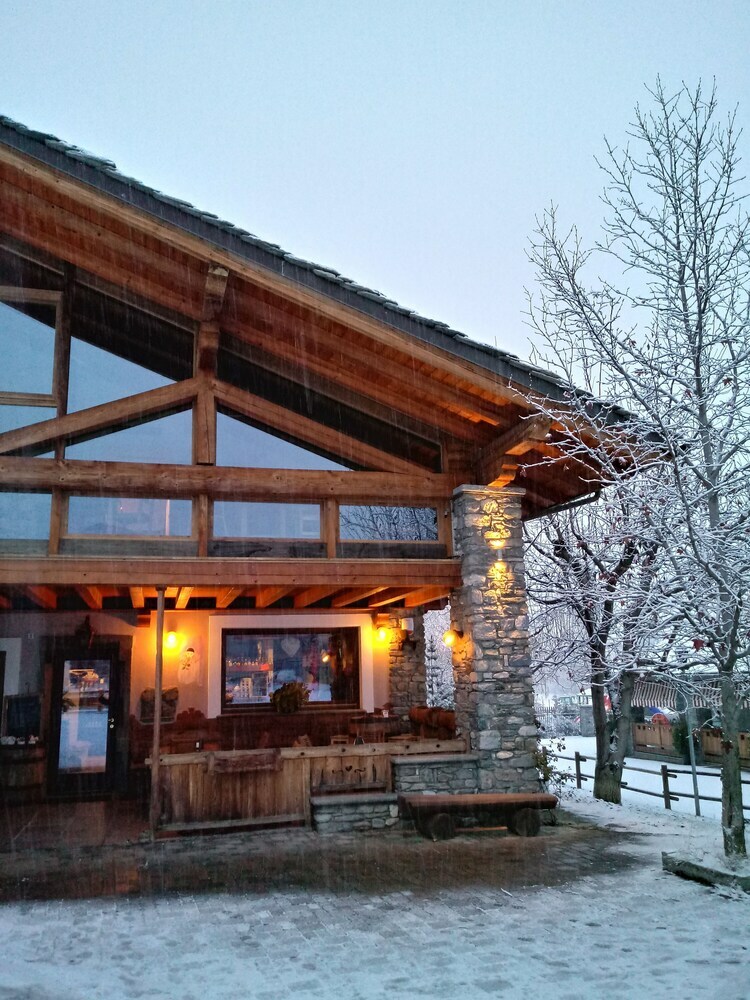 Hotel Maison Bionaz Ski & Sport
