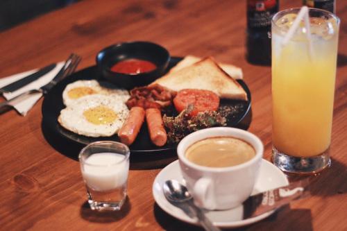Henry's Hotel & Gastropub