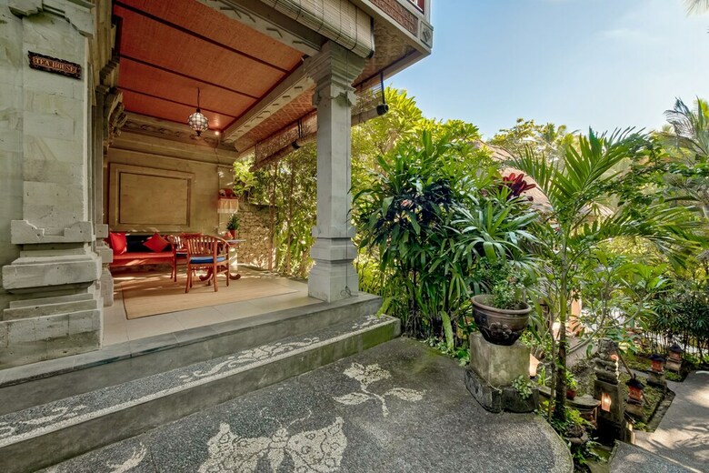 Hotel Kebun Indah