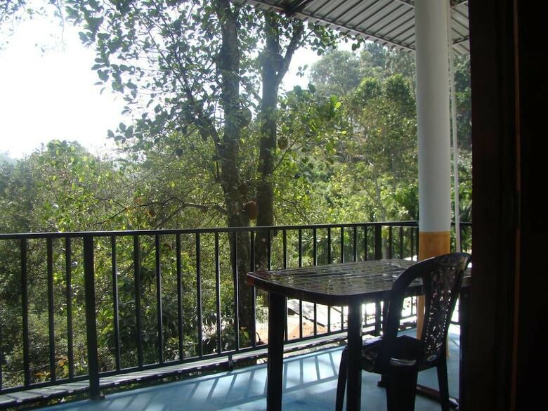 Hotel Ella Udessa