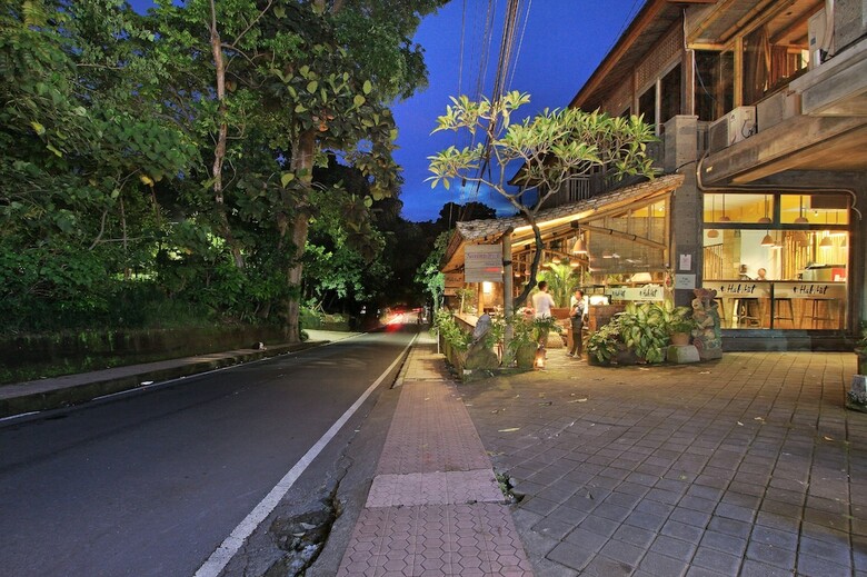 Hotel Sarin Ubud Suites