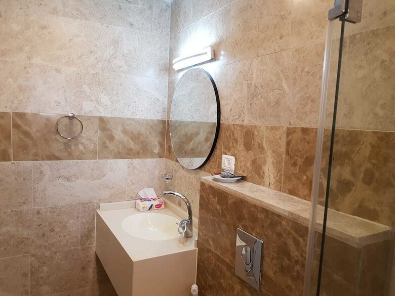 Assaraya Hotel