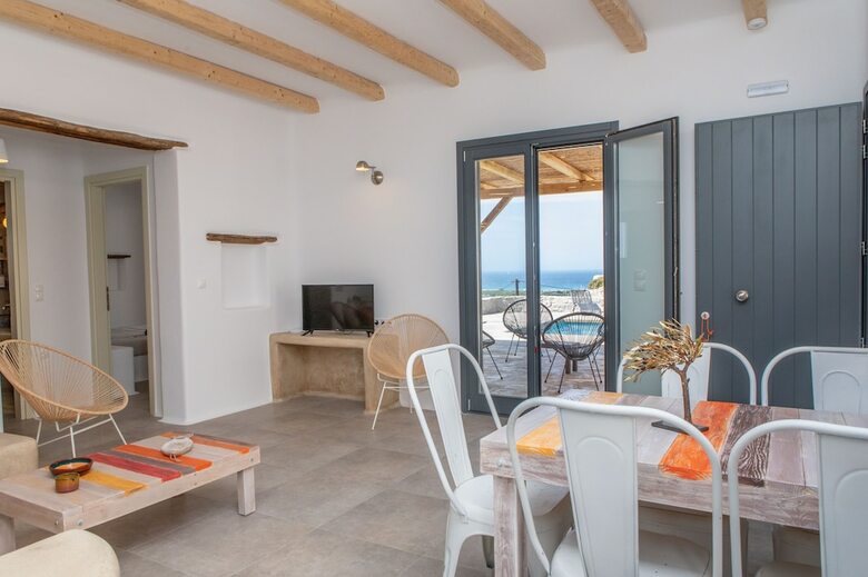 Mikri Villas