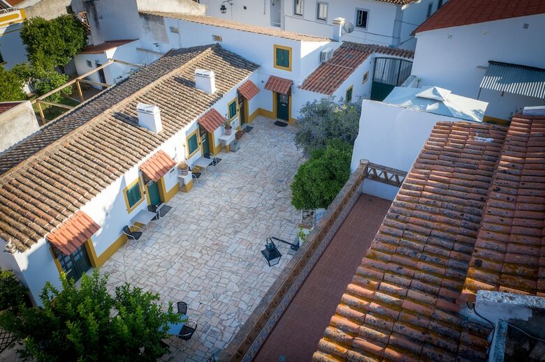 Vit�ria House