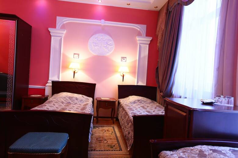 Hotel Postoyalec