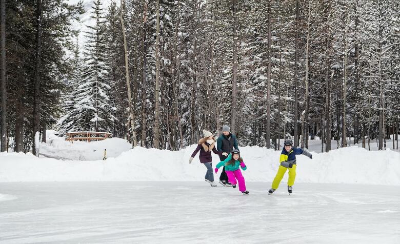 Hotel Crosswaters Resort At Kananaskis