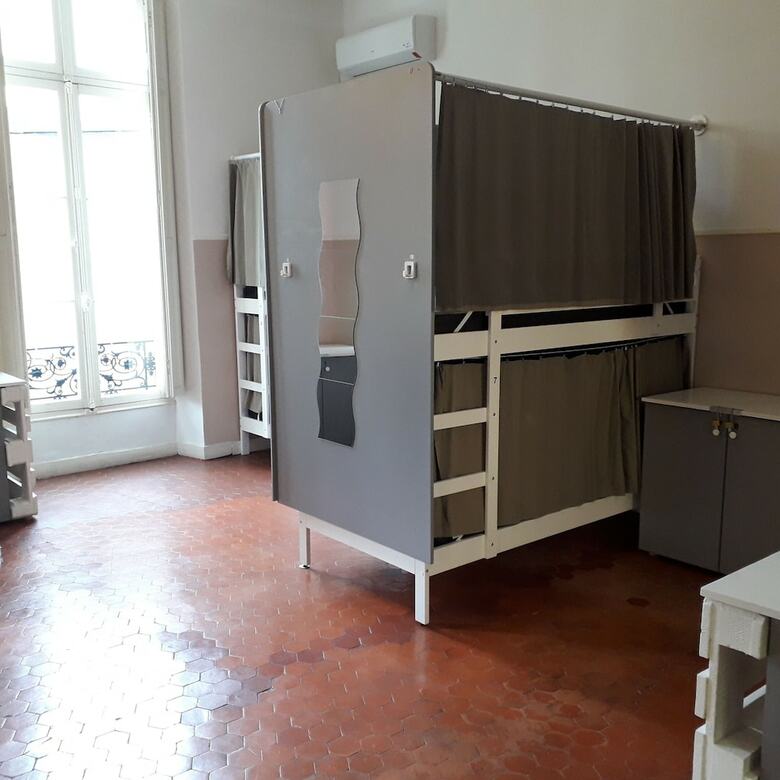 Hostal La Ma�oun Guesthouse Hostel
