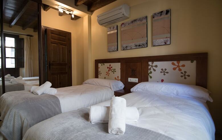 Apartamentos Al Andalus
