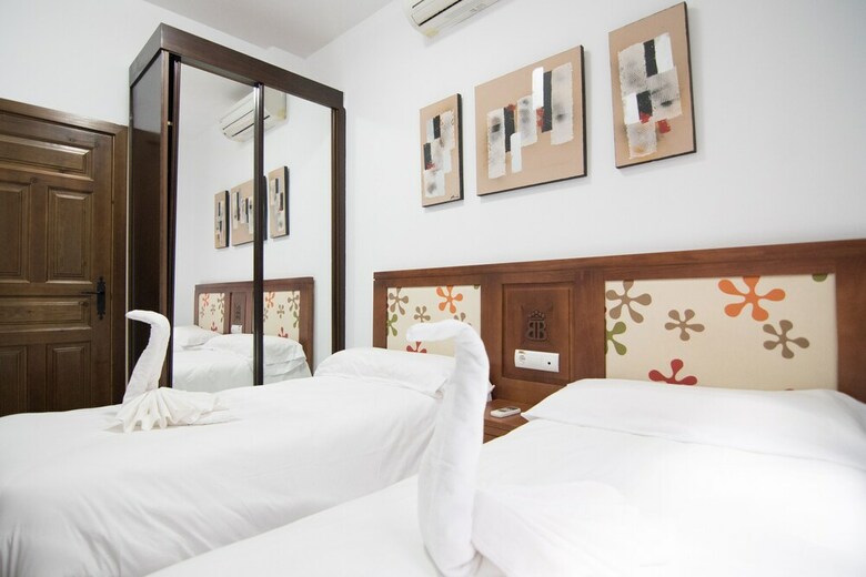 Apartamentos Al Andalus