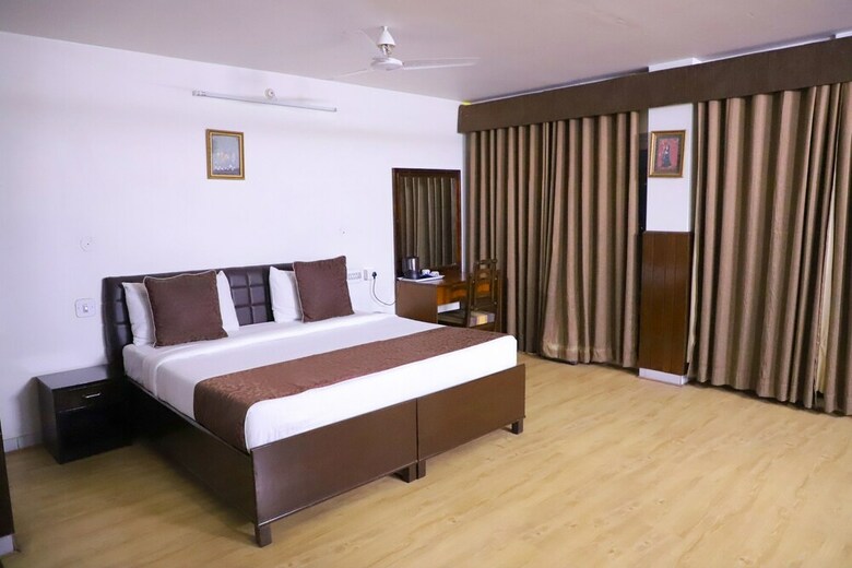 Hotel Sagar View