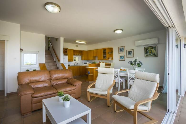 Apartamentos Sirina Lina Beachfront Suite